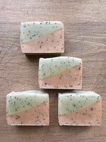À l'argile rose et verte (avec graines de pavot) / Pink and green clay (with poppy seeds)